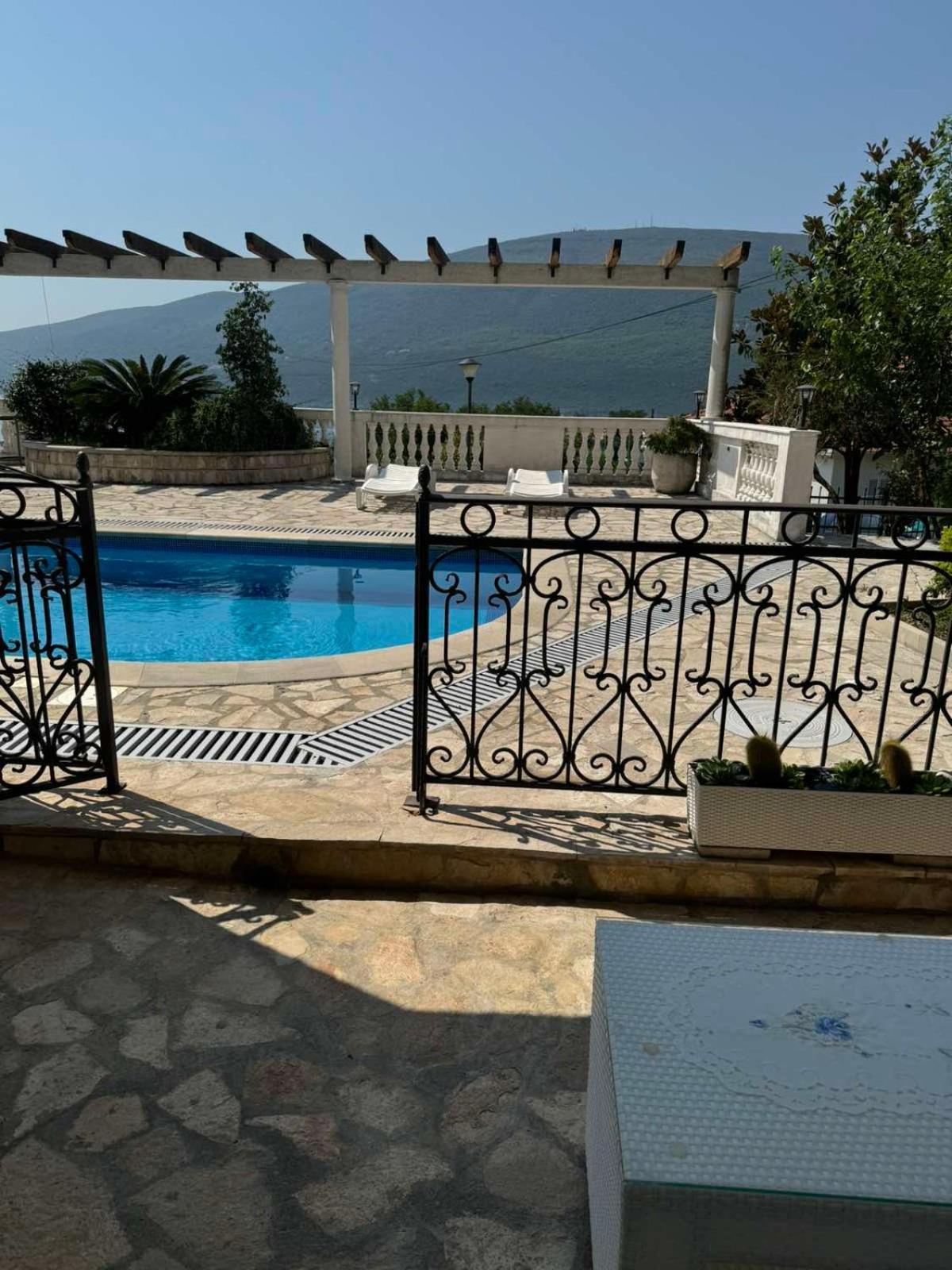 Apartman Anna Denovici Χέρτσεγκ Νόβι Εξωτερικό φωτογραφία